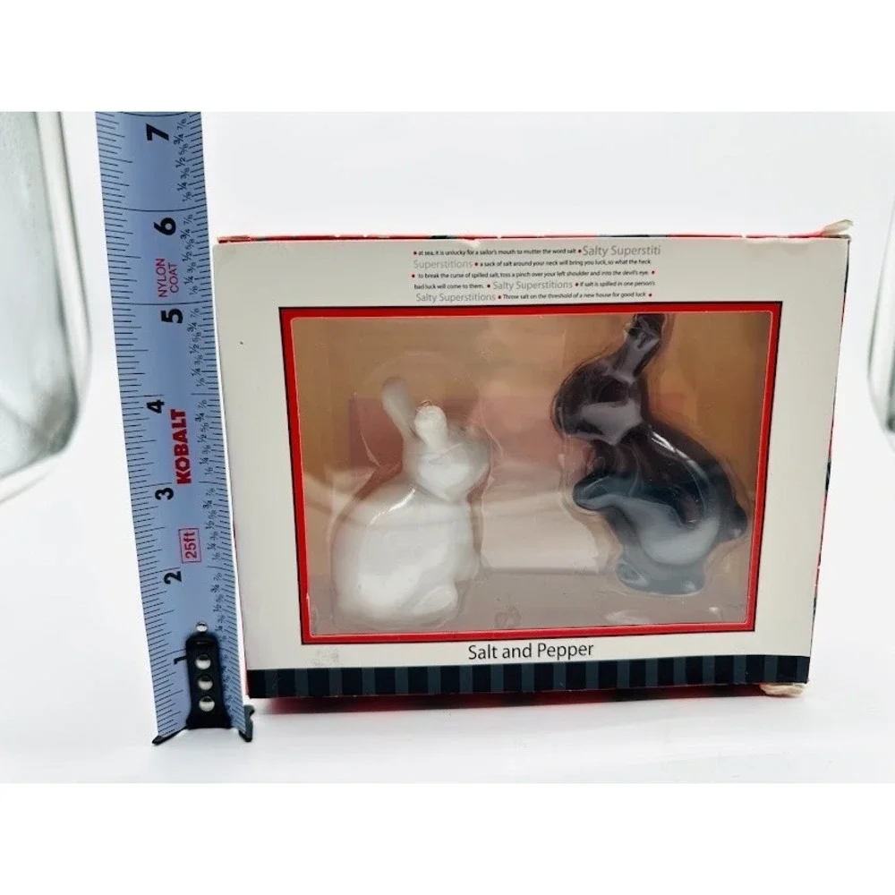 NIB Bunny Rabbit Salt & Pepper Shaker‎ Set, Black and White By 180 Degrees
